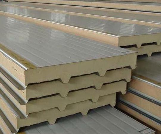 聚氨酯復(fù)合板 新型建筑材料之王，引領(lǐng)建筑革新浪潮